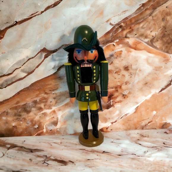 Erxbirge Holiday German Erzgebirge Nutcracker Soldier Made In